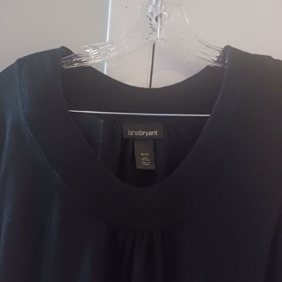 Lane Bryant Womans Plus Size 18/20 Light Solid Black Scoop Neck Knit Blouse - Picture 3 of 4